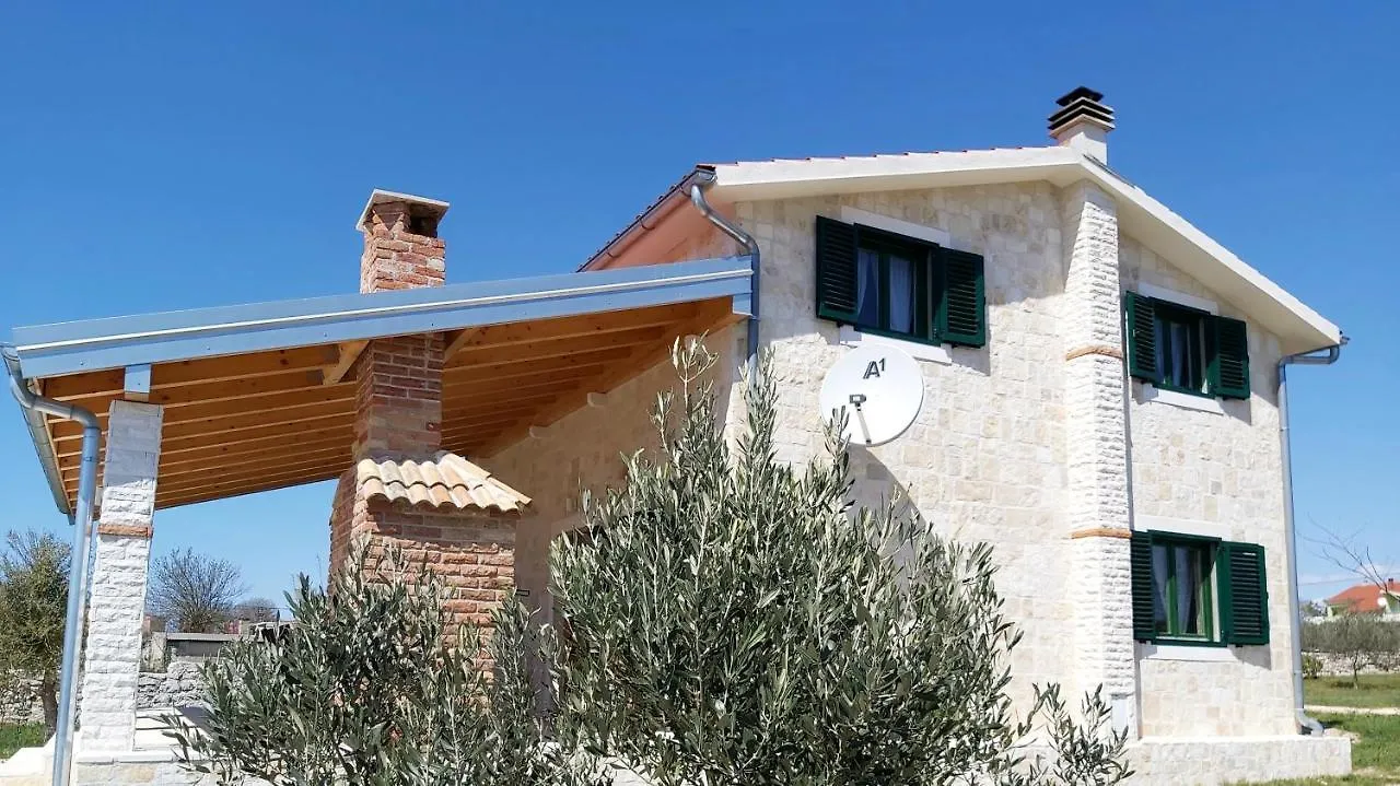 Villa Stone Pearl With Heated Swimming Pool Sveti Filip i Jakov