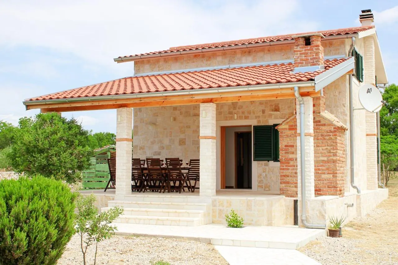 Villa Stone Pearl With Heated Swimming Pool Sveti Filip i Jakov