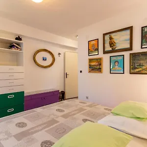 Maris Sveti Filip i Jakov